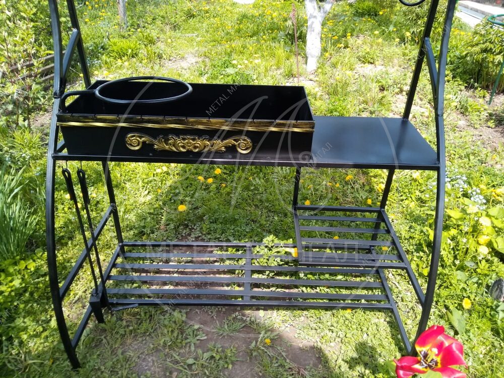 Мангал с крышей "Дачник"